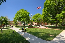 Estados Unidos: Becas para Pregrado y Postgrado East Tennessee State University 
